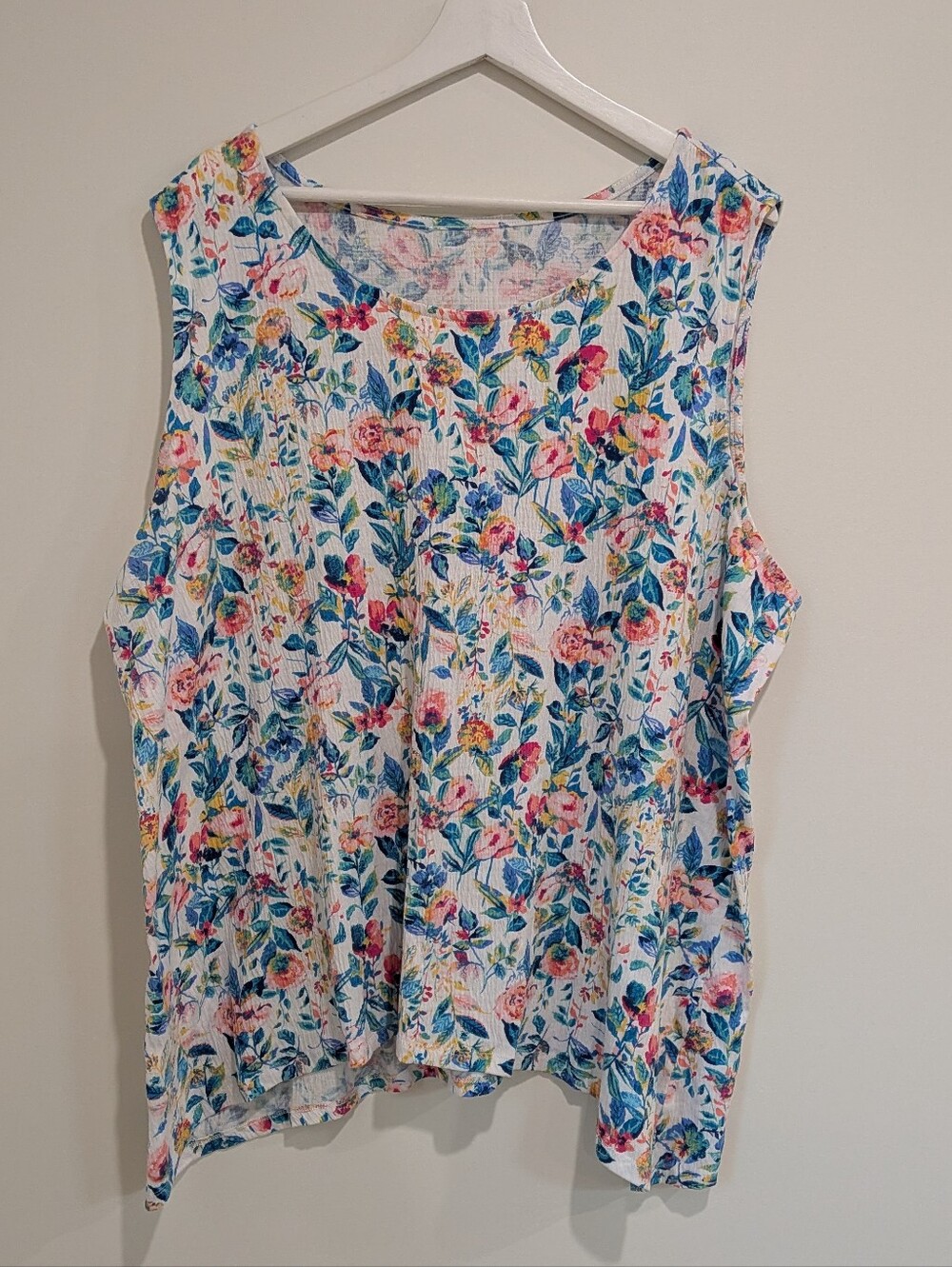 Women's Relaxed Fit Sleeveless Floral Tank 3X- Cottage Coquette Feminine